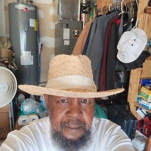 Meet your Posher, Dejuan